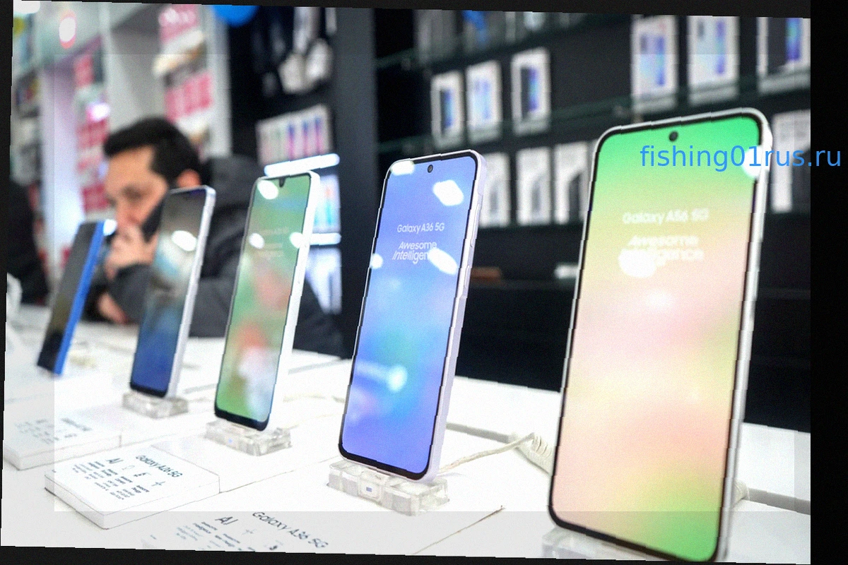 Дефицит чипов меняет рынок смартфонов в Индии: Apple и Samsung выигрывают